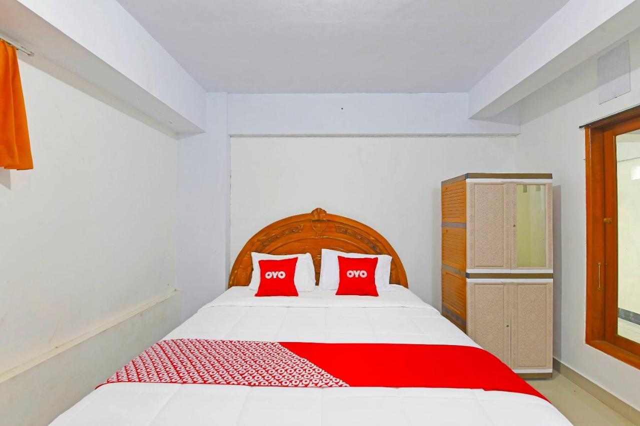 Oyo 90967 Soka Asri Guest House Darmasaba Екстер'єр фото
